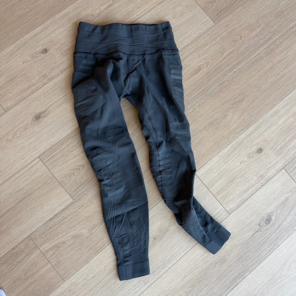Stōkō Knee Support Leggings